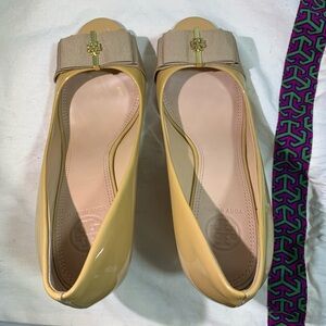 Tory Burch open toe Mid heel